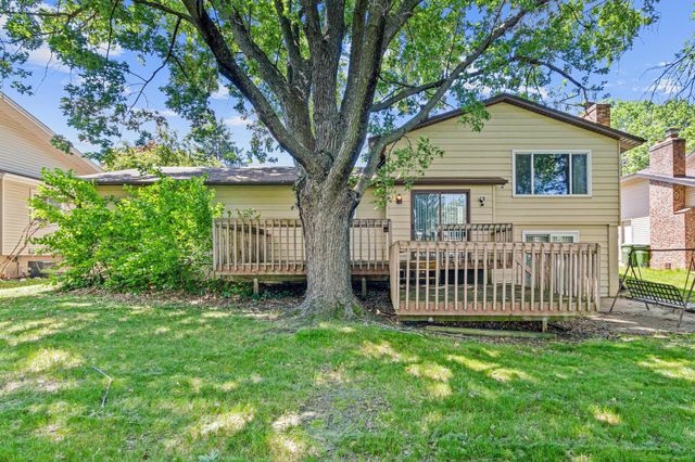 6748 81st Avenue N, Brooklyn Park, MN 55445