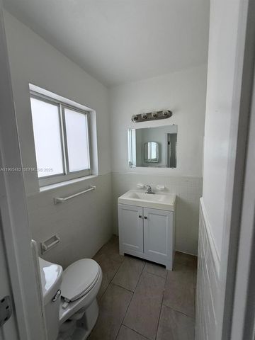 7155 Rue Notre Dame, Miami Beach, FL 33141