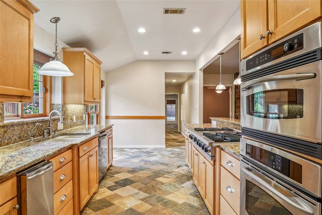 2121 Fairfax Road, Denton, TX 76205