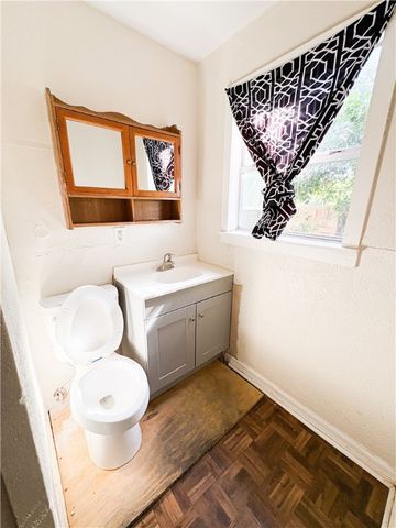 176 W D Ave, Kingsville, TX 78363