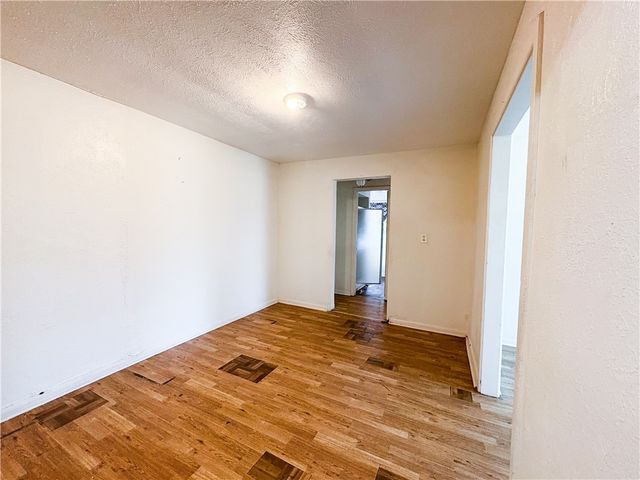 176 W D Ave, Kingsville, TX 78363