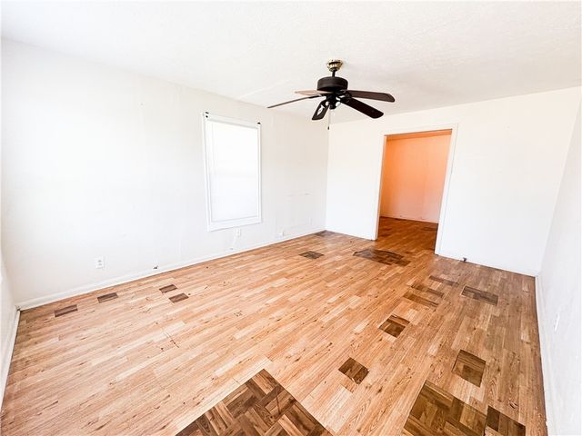 176 W D Ave, Kingsville, TX 78363