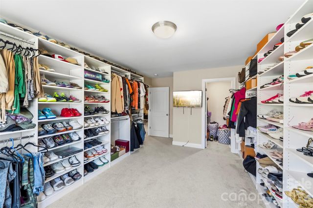 9527 Spurwig Court, Charlotte, NC 28278