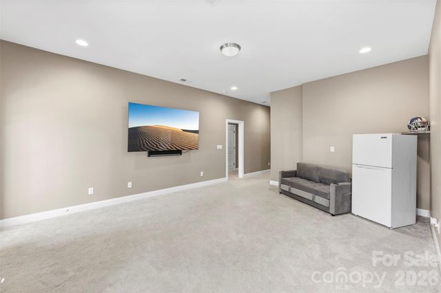 9527 Spurwig Court, Charlotte, NC 28278