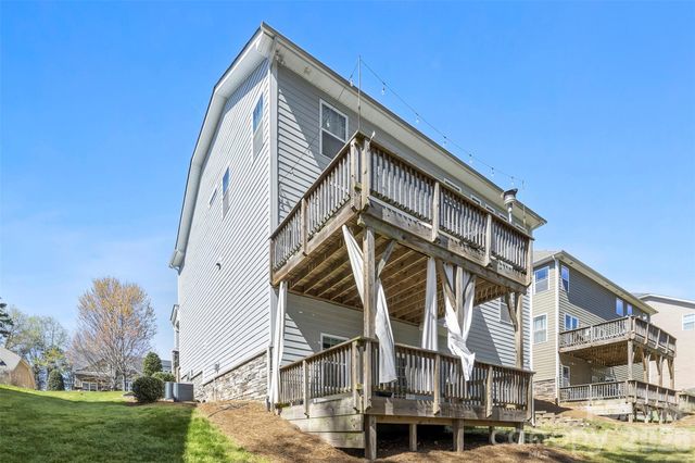 9527 Spurwig Court, Charlotte, NC 28278