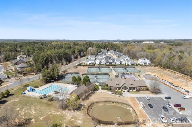 9527 Spurwig Court, Charlotte, NC 28278