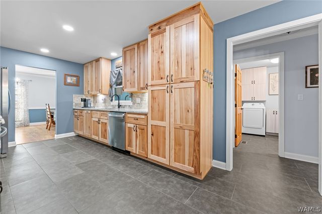 1019 54th E, Tuscaloosa, AL 35404