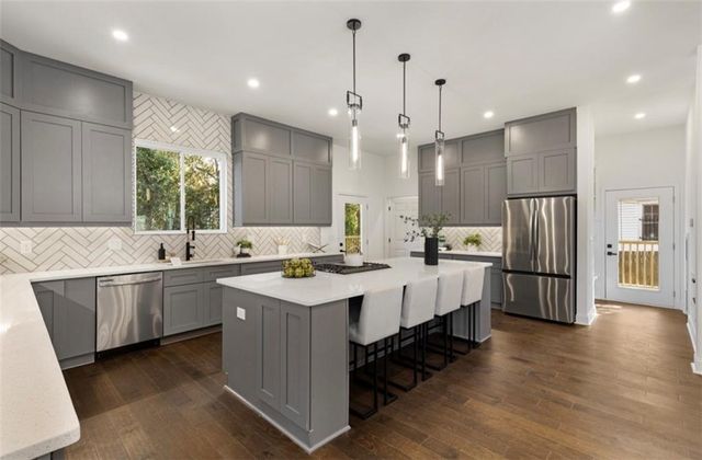 60 NEWCASTLE Street, Atlanta, GA 30314