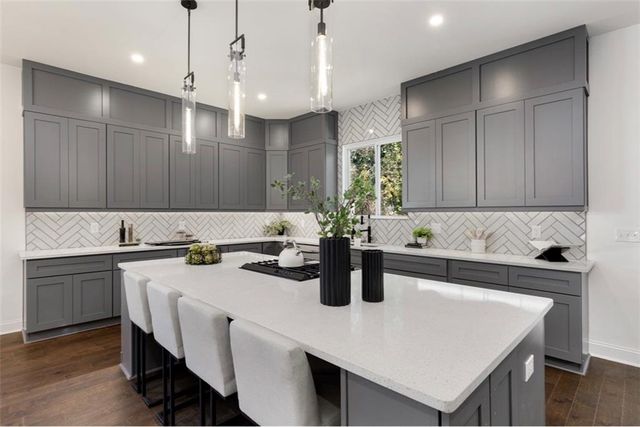 60 NEWCASTLE Street, Atlanta, GA 30314