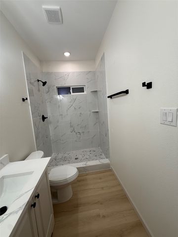 2217 Christine Avenue, Fort Worth, TX 76105