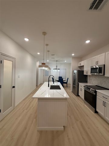 2217 Christine Avenue, Fort Worth, TX 76105