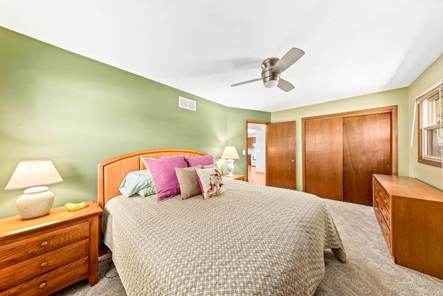 W158N10796 Catskill LANE, Germantown, WI 53022