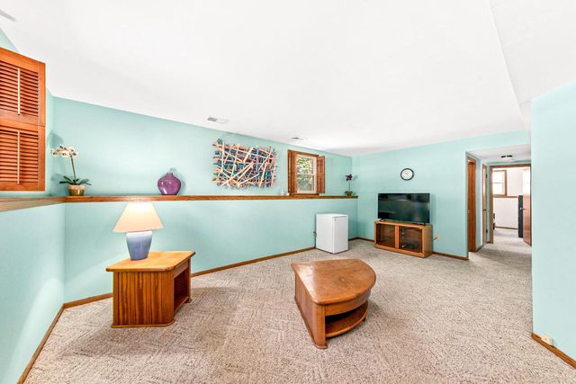 W158N10796 Catskill LANE, Germantown, WI 53022