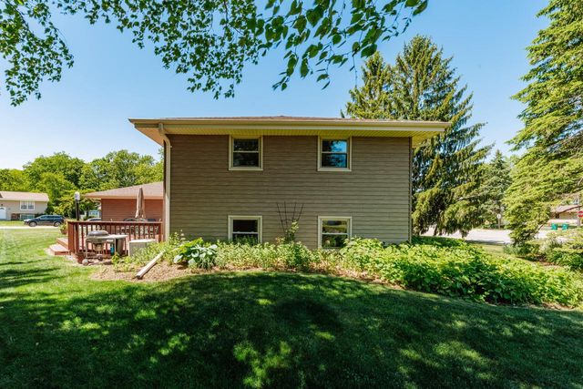 W158N10796 Catskill LANE, Germantown, WI 53022
