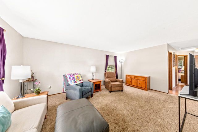 W158N10796 Catskill LANE, Germantown, WI 53022