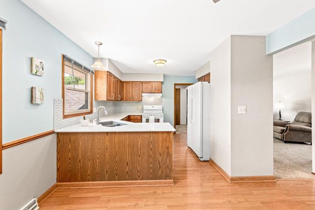 W158N10796 Catskill LANE, Germantown, WI 53022