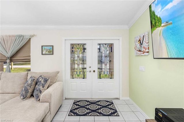 201 SE 28th TER, Cape Coral, FL 33904