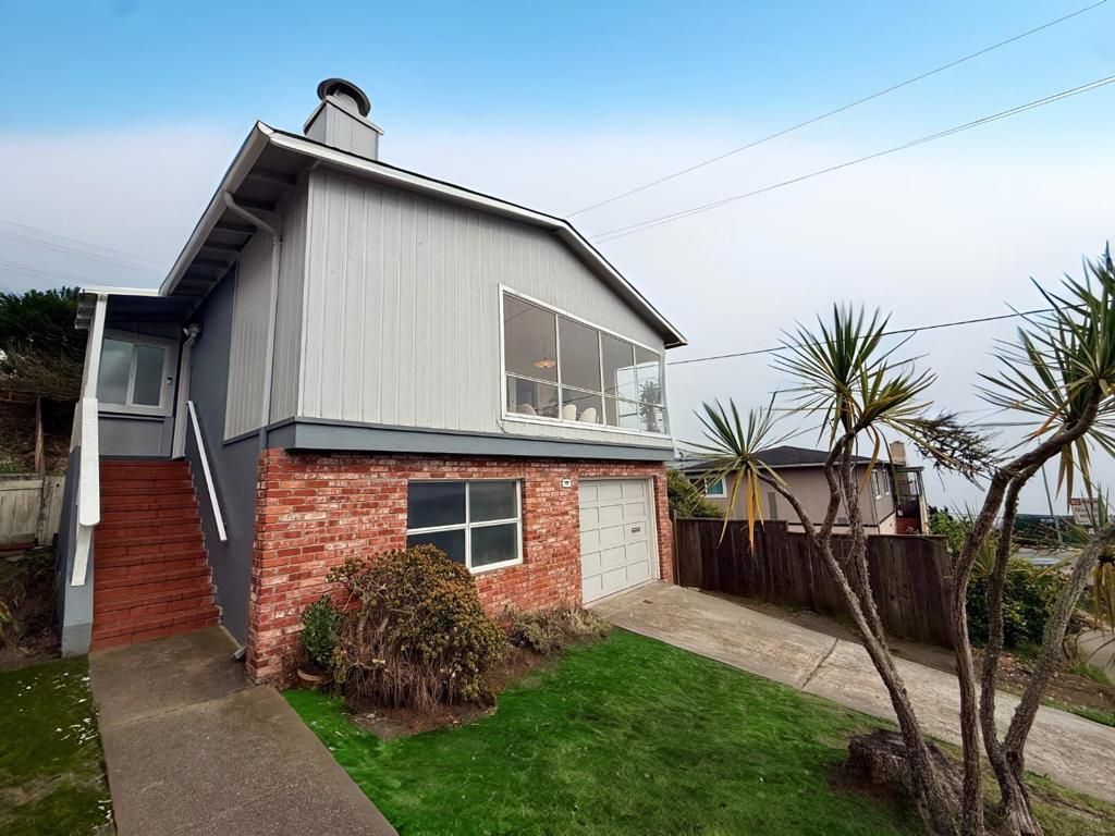 95 Clearview Drive, Daly City, CA 94015