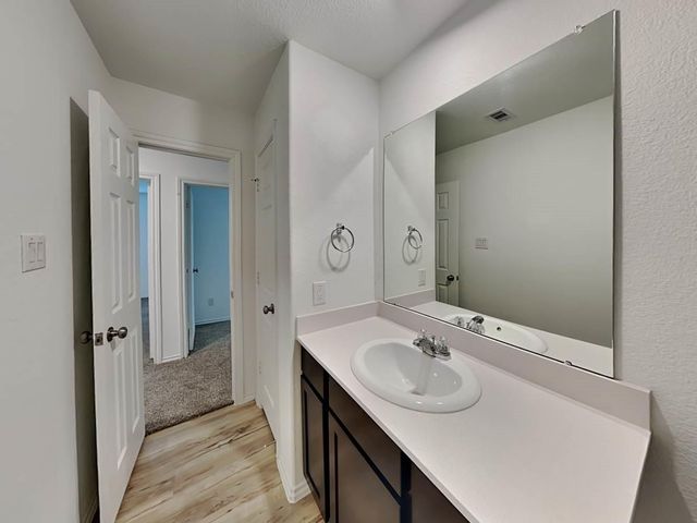 24139 Mustang Run Dr, Hockley, TX 77447