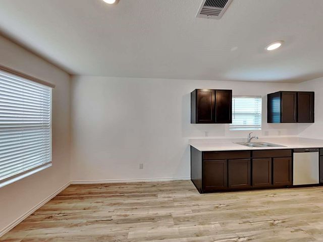 24139 Mustang Run Dr, Hockley, TX 77447