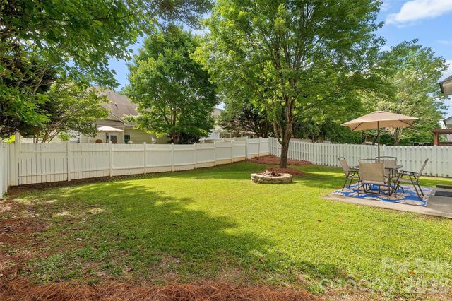 19300 Kanawha Drive, Cornelius, NC 28031