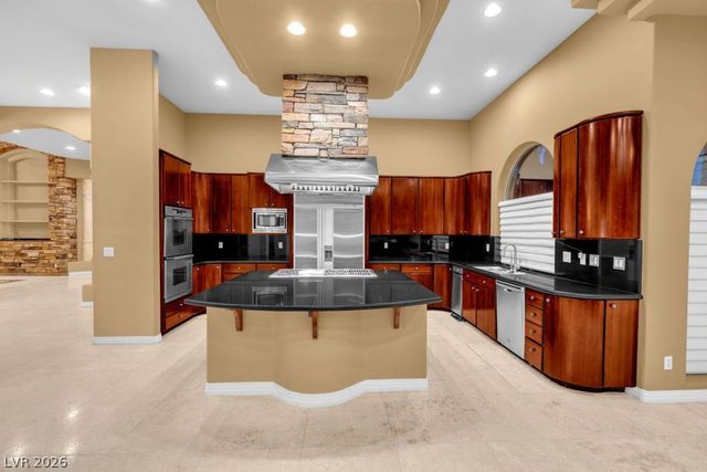 1008 Trophy Hills Drive, Las Vegas, NV 89134