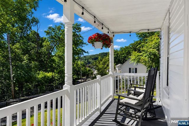 71 Reeve Avenue, Bloomingdale, NJ 07403
