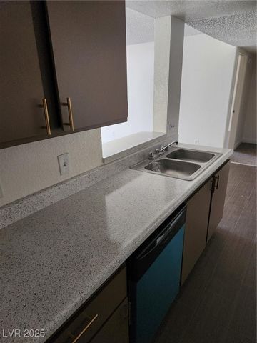 5261 Mission Carmel Lane 204, Las Vegas, NV 89107