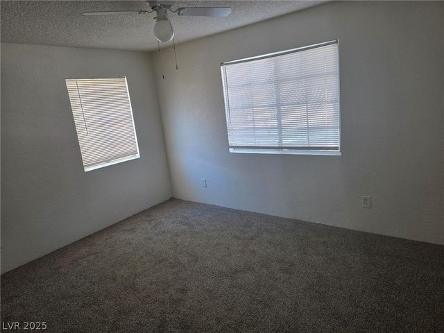 5261 Mission Carmel Lane 204, Las Vegas, NV 89107