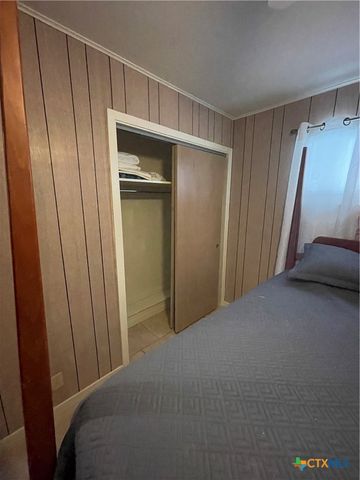 1221 Hallmark, Canyon Lake, TX 78133