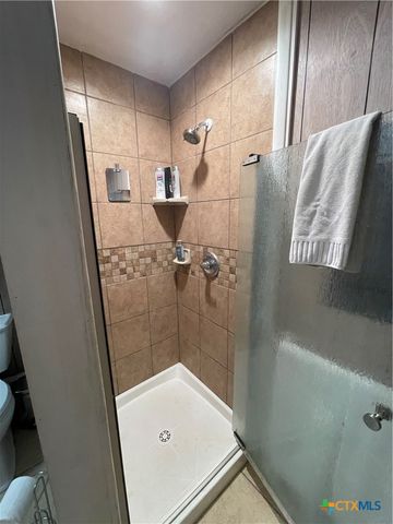 1221 Hallmark, Canyon Lake, TX 78133