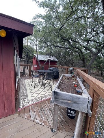 1221 Hallmark, Canyon Lake, TX 78133