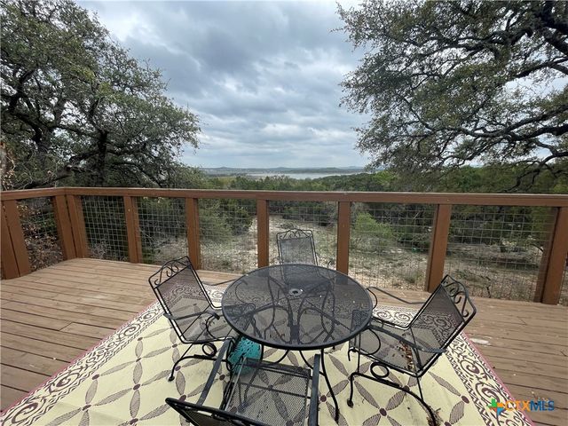 1221 Hallmark, Canyon Lake, TX 78133