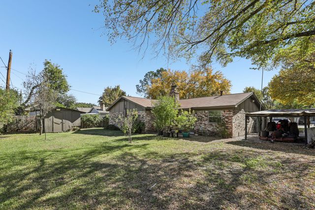 602 San Pedro Street, Grand Prairie, TX 75051