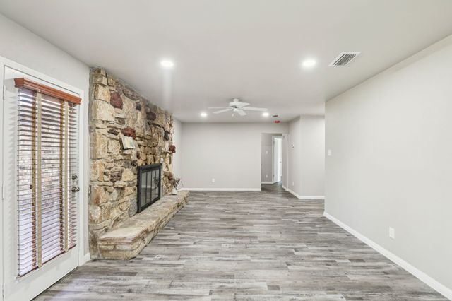 602 San Pedro Street, Grand Prairie, TX 75051