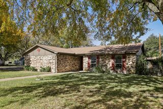 602 San Pedro Street, Grand Prairie, TX 75051