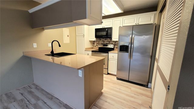 94-1412 Kulewa Loop 38F, Waipahu, HI 96797
