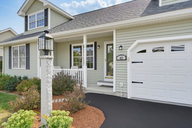 42 Iris Lane, Loudon, NH 03307