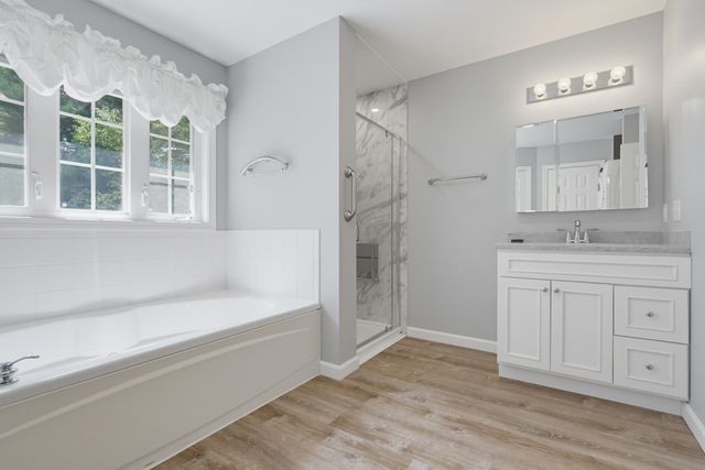 42 Iris Lane, Loudon, NH 03307