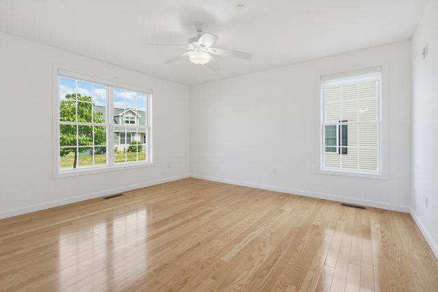 42 Iris Lane, Loudon, NH 03307