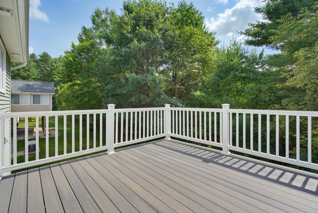 42 Iris Lane, Loudon, NH 03307