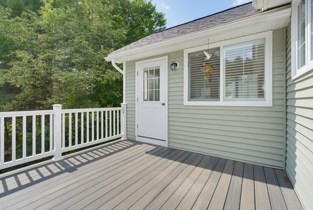 42 Iris Lane, Loudon, NH 03307