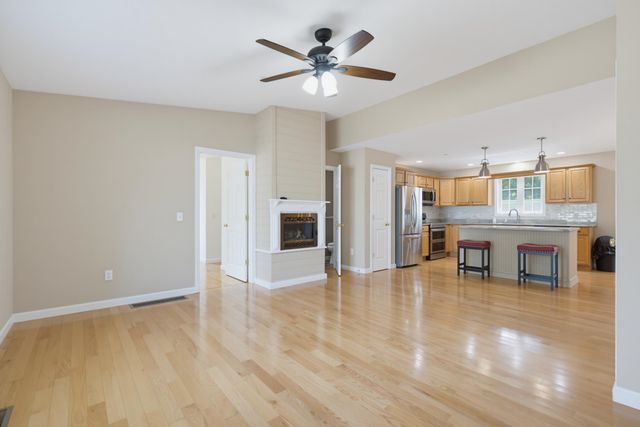 42 Iris Lane, Loudon, NH 03307