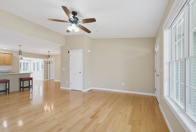 42 Iris Lane, Loudon, NH 03307