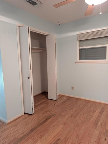 8402 Seawall Boulevard 4, Galveston, TX 77554