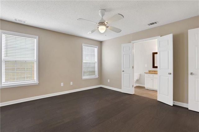 3062 Vineyard Way SE, Smyrna, GA 30082