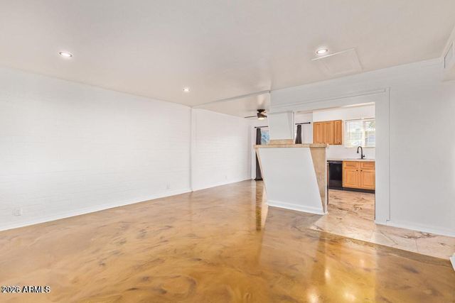 6841 E 2ND Street 4, Scottsdale, AZ 85251