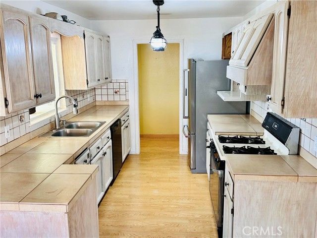 4051 Sara Court, Santa Maria, CA 93455