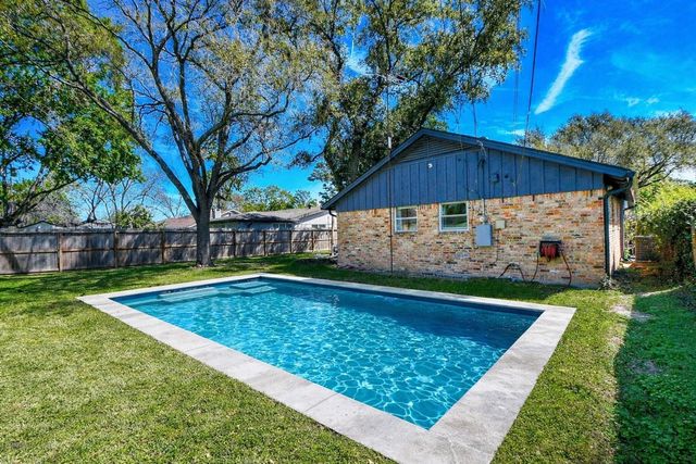 1707 Southwick Street, Houston, TX 77080