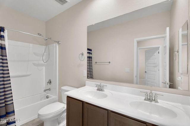 345 W SATINKA Drive, San Tan Valley, AZ 85140